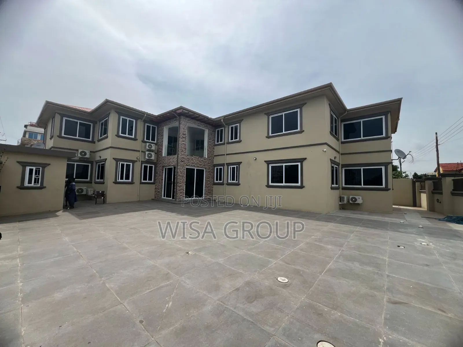 3bdrm Apartment in Wisa Group, Ablekuma for rent