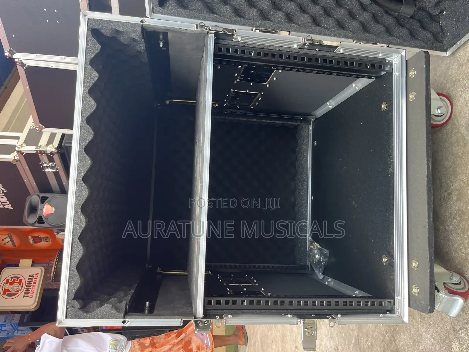 12unit Amplifier Rack