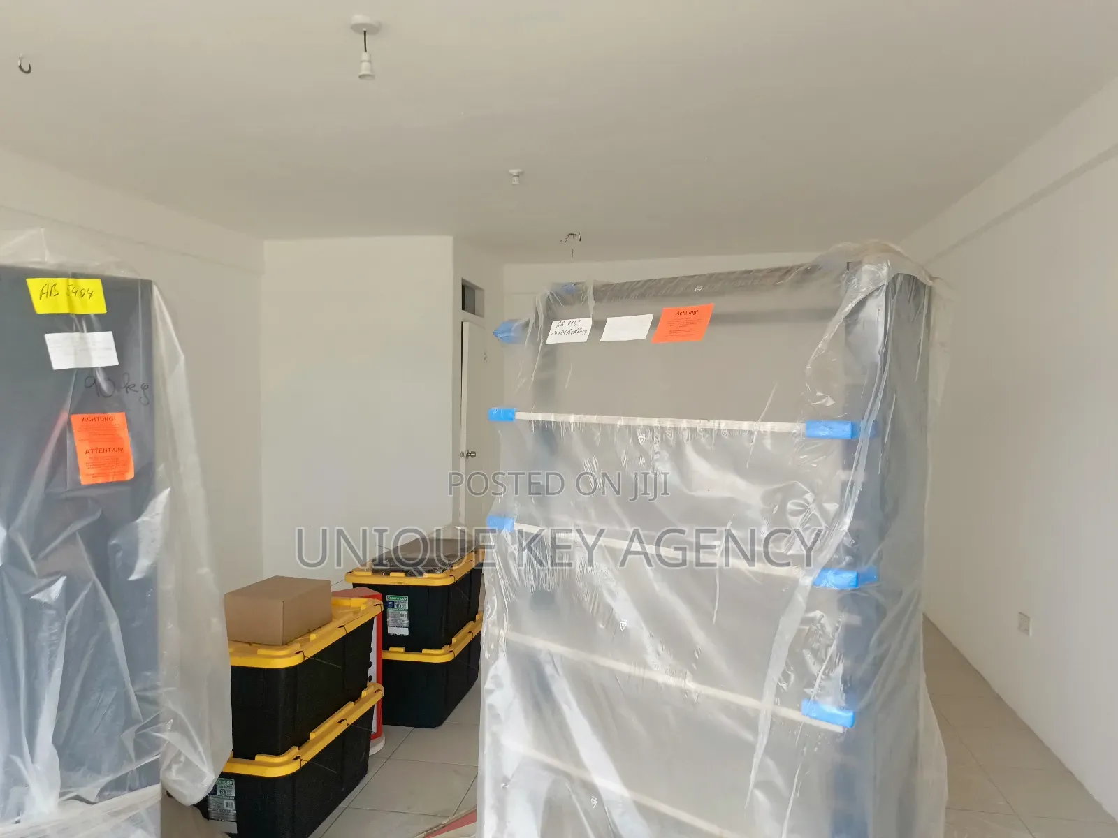 Shop to Let in Spintex
