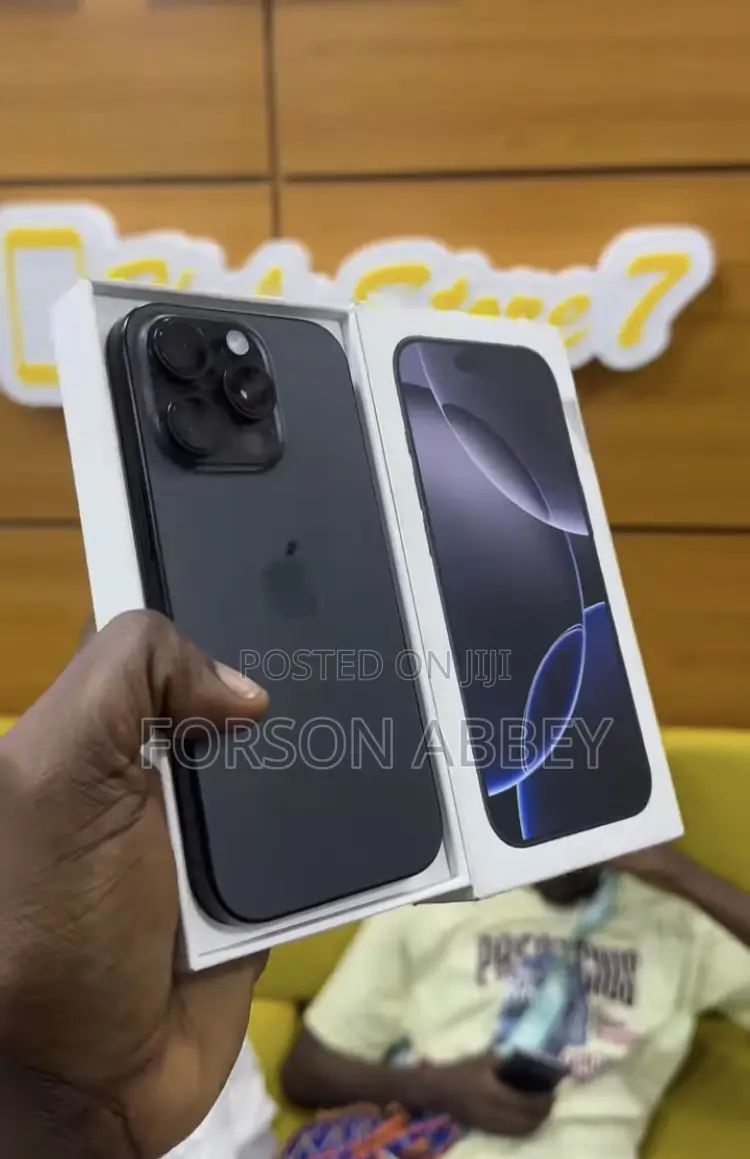 New Apple iPhone 16 Pro Max 256 GB Black