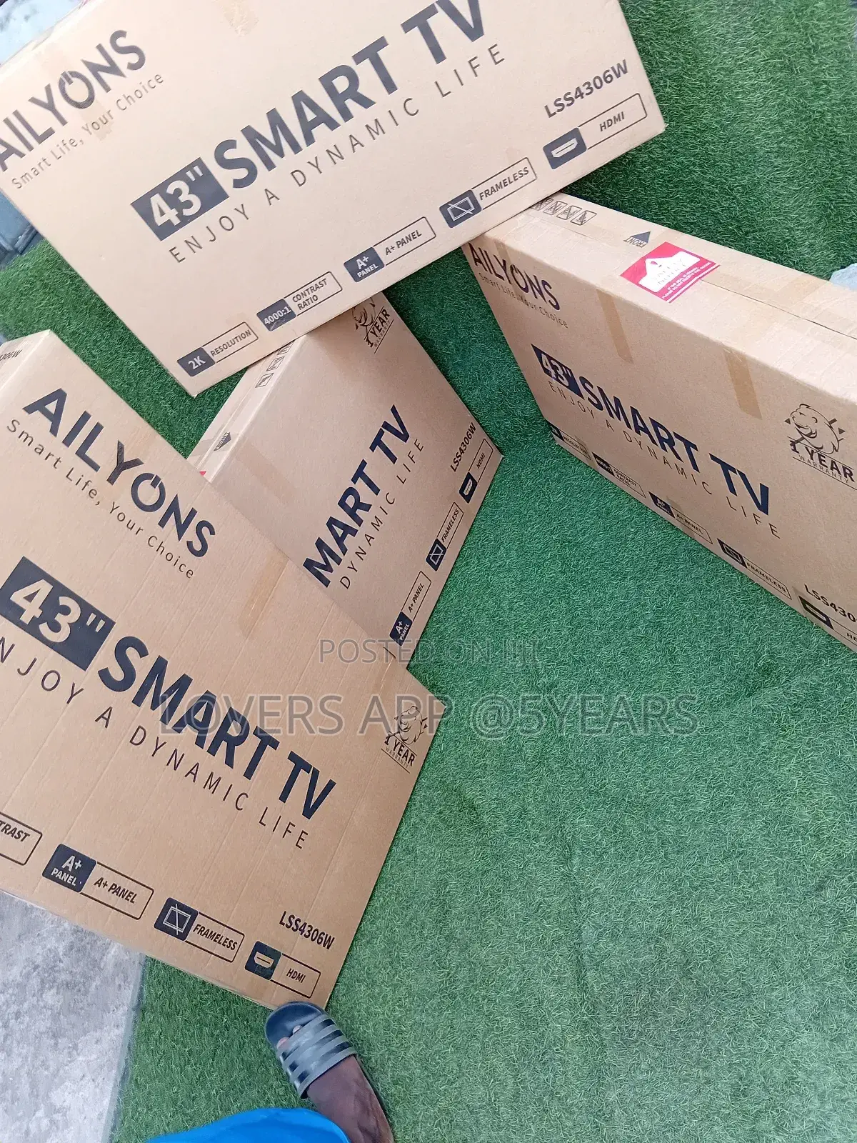 Very Clear Ailyons Smart 43inches Television