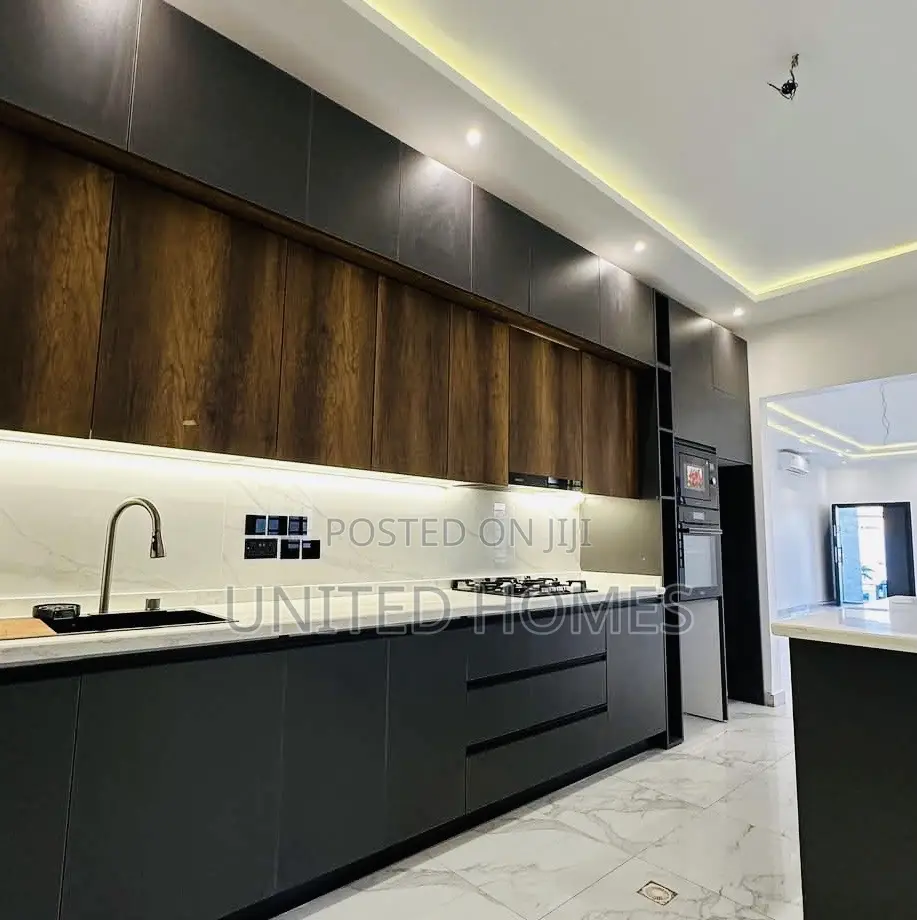 3bdrm House in Adenta for sale