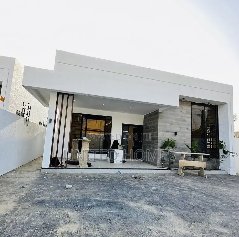3bdrm House in Adenta for sale