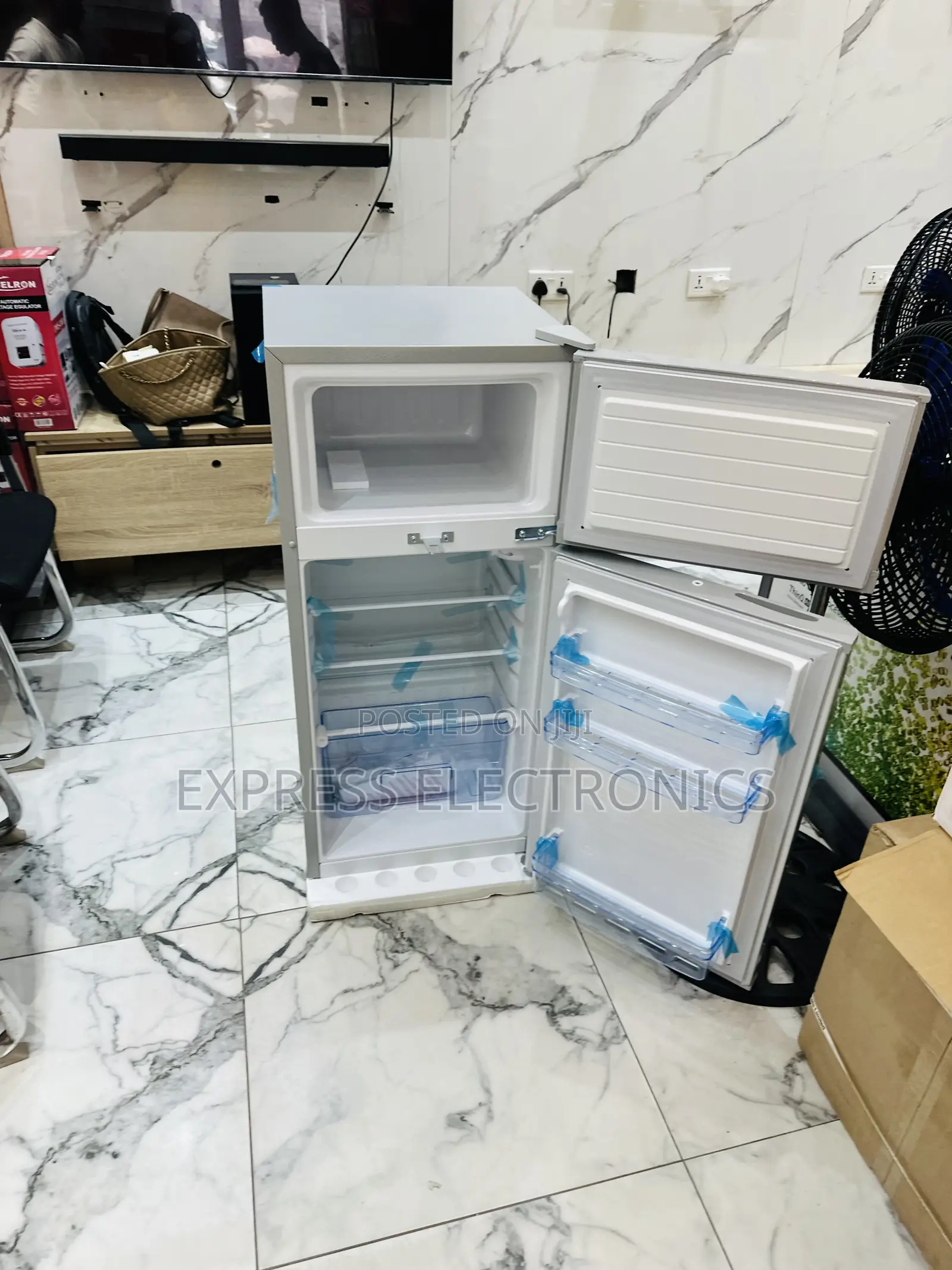 Very Chill Fast Double Door Table Top Fridge Nasco