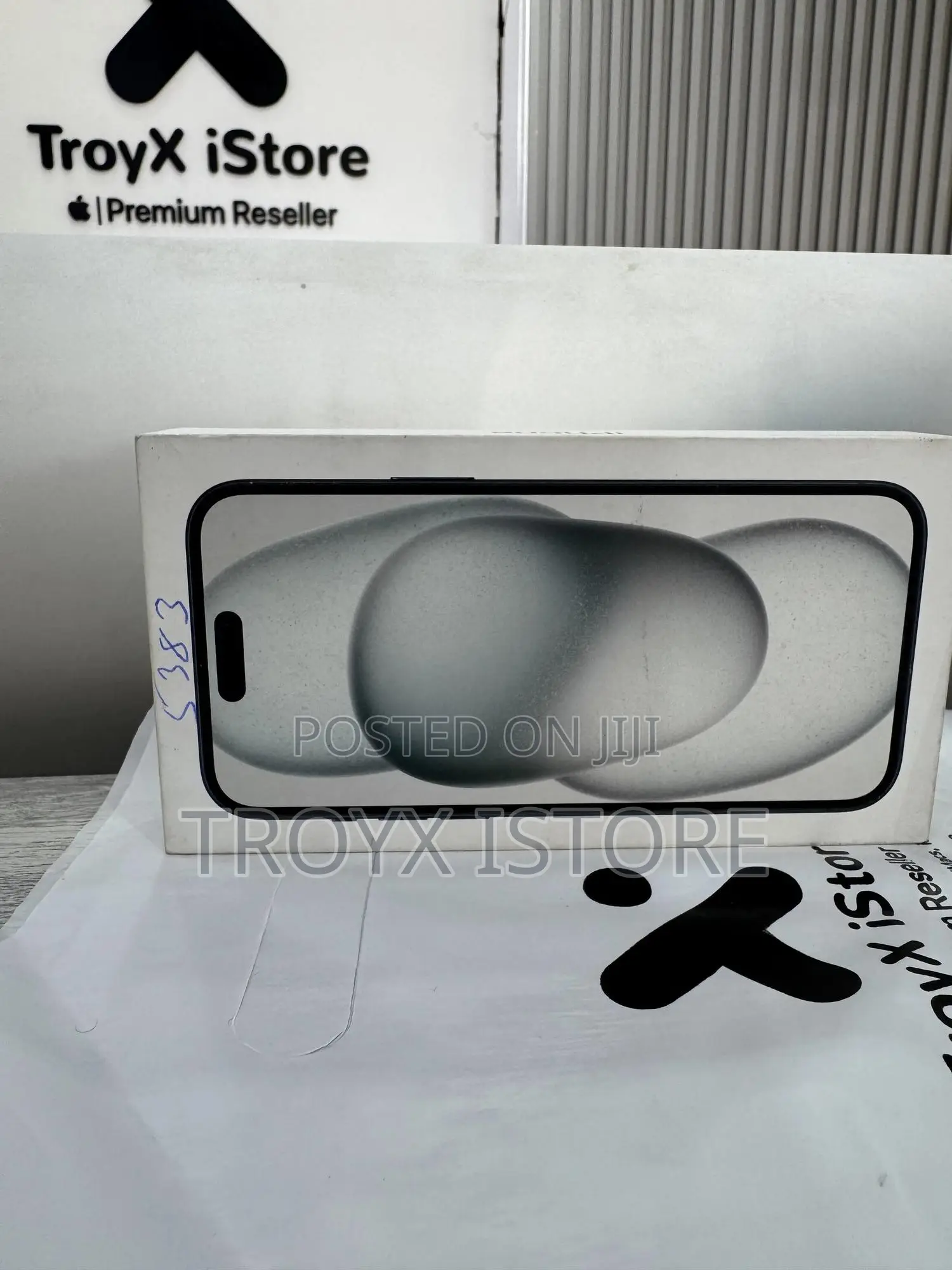 New Apple iPhone 15 Plus 128 GB Black