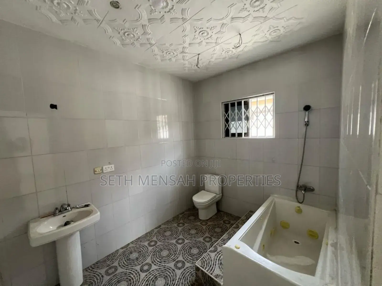 4bdrm House in Skm Properties, Haatso for sale