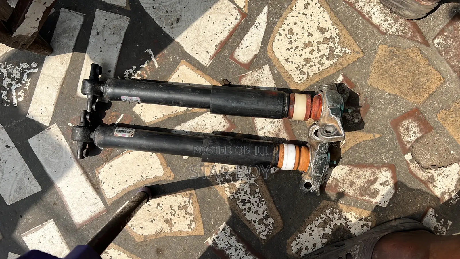 Ford Fusion :2013 to 2017 Back Shocks
