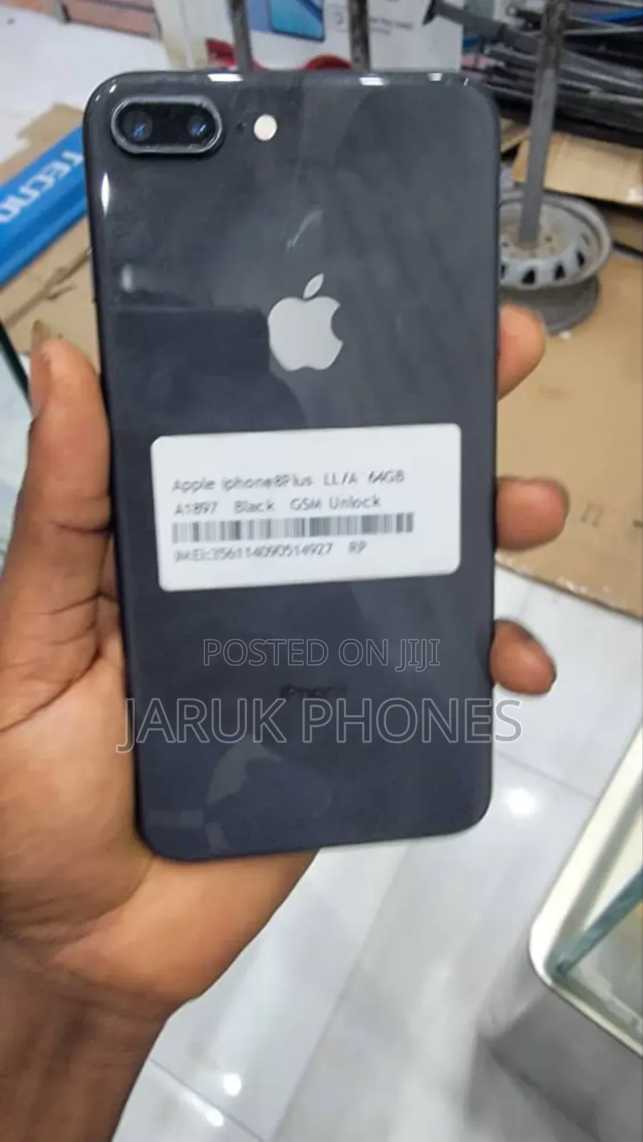 Apple iPhone 8 Plus 64 GB Black