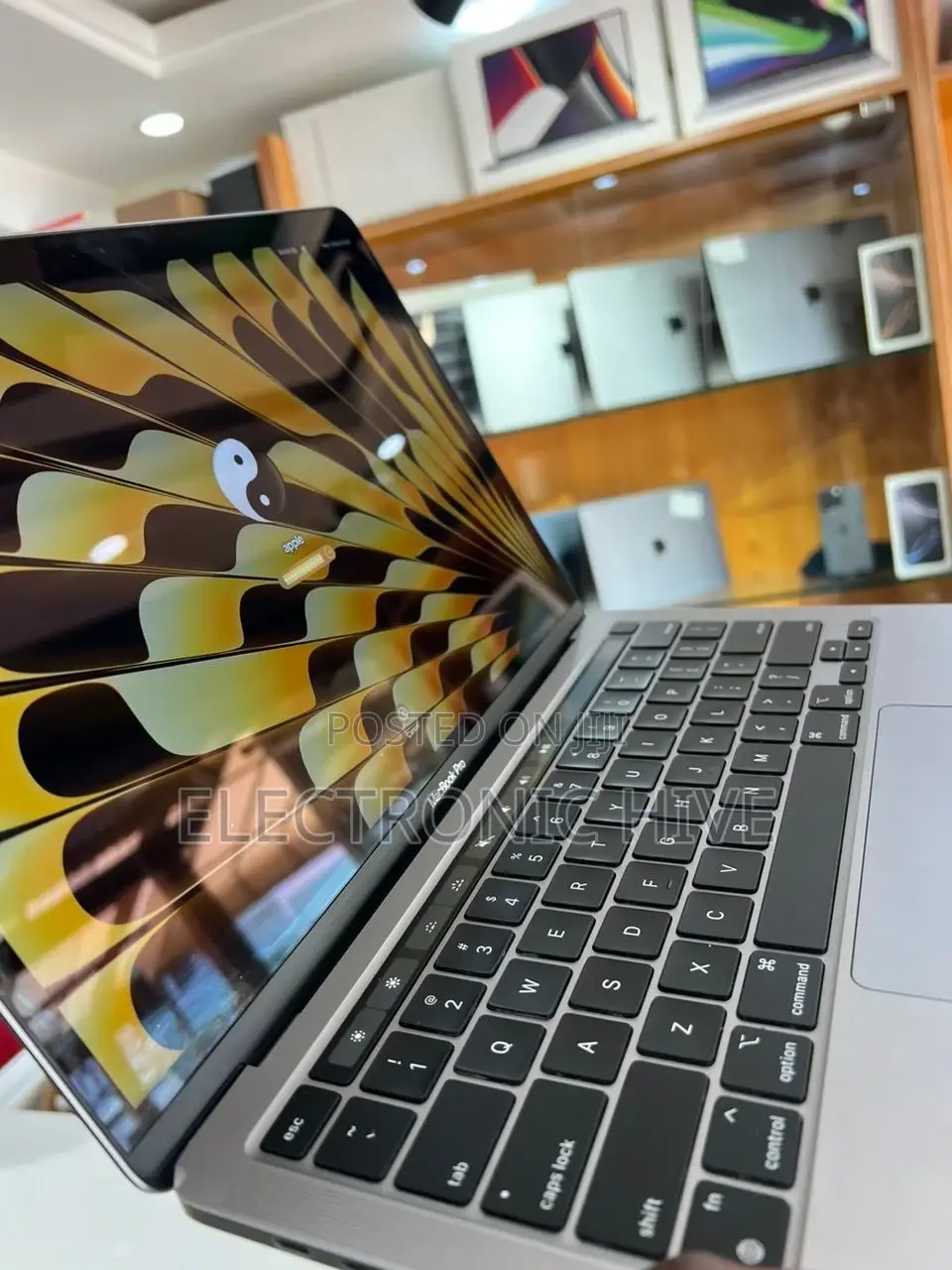 Laptop Apple MacBook Pro 2020 8GB Apple M1 SSD 256GB