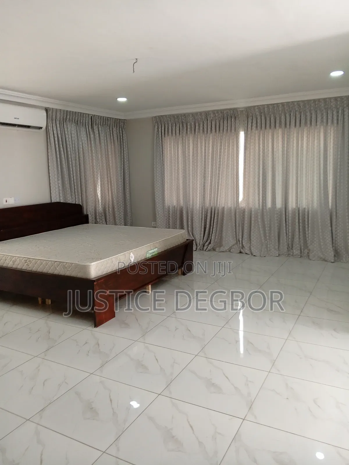 5bdrm House in Accra Metropolitan for sale