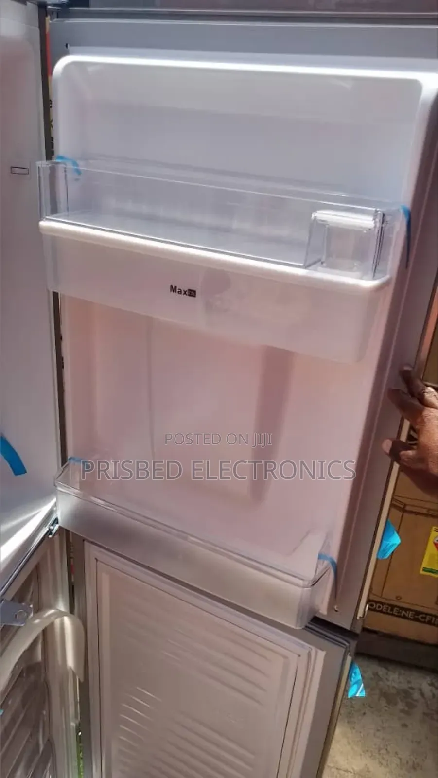 Roch Durable Double Door Fridge With Dispenser 246 Litres