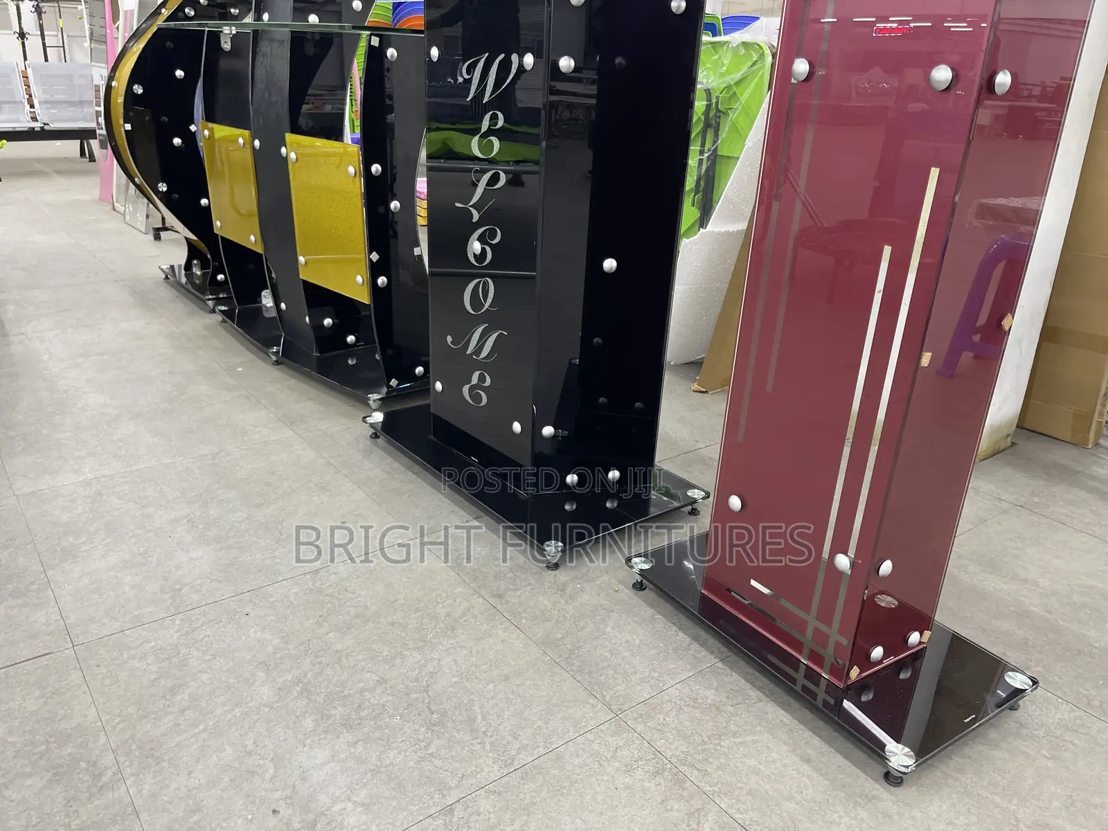 Quality Glass Pulpit Available in Different Sizes