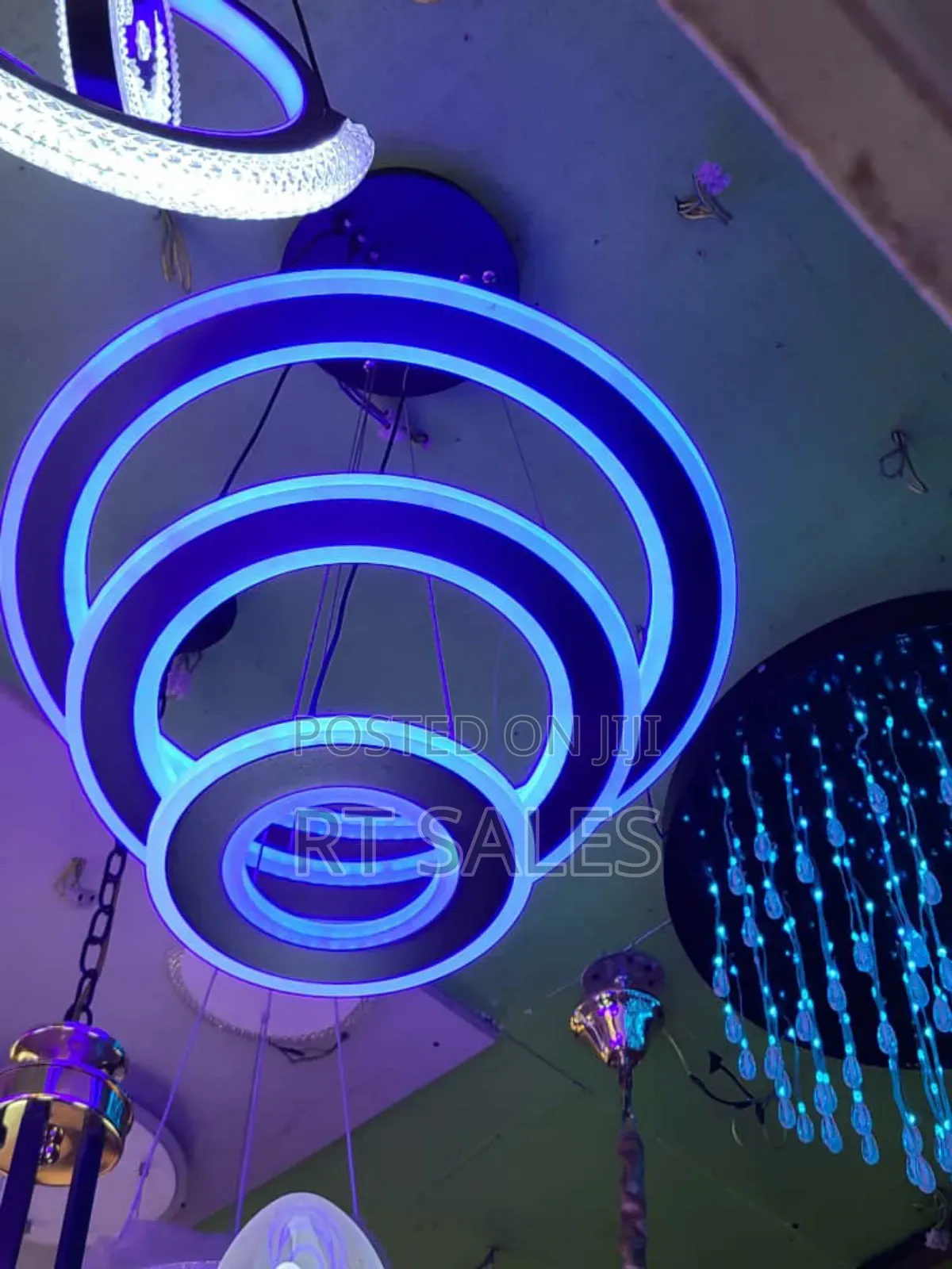 Ceiling 3 Color Led Chandelier Light.
