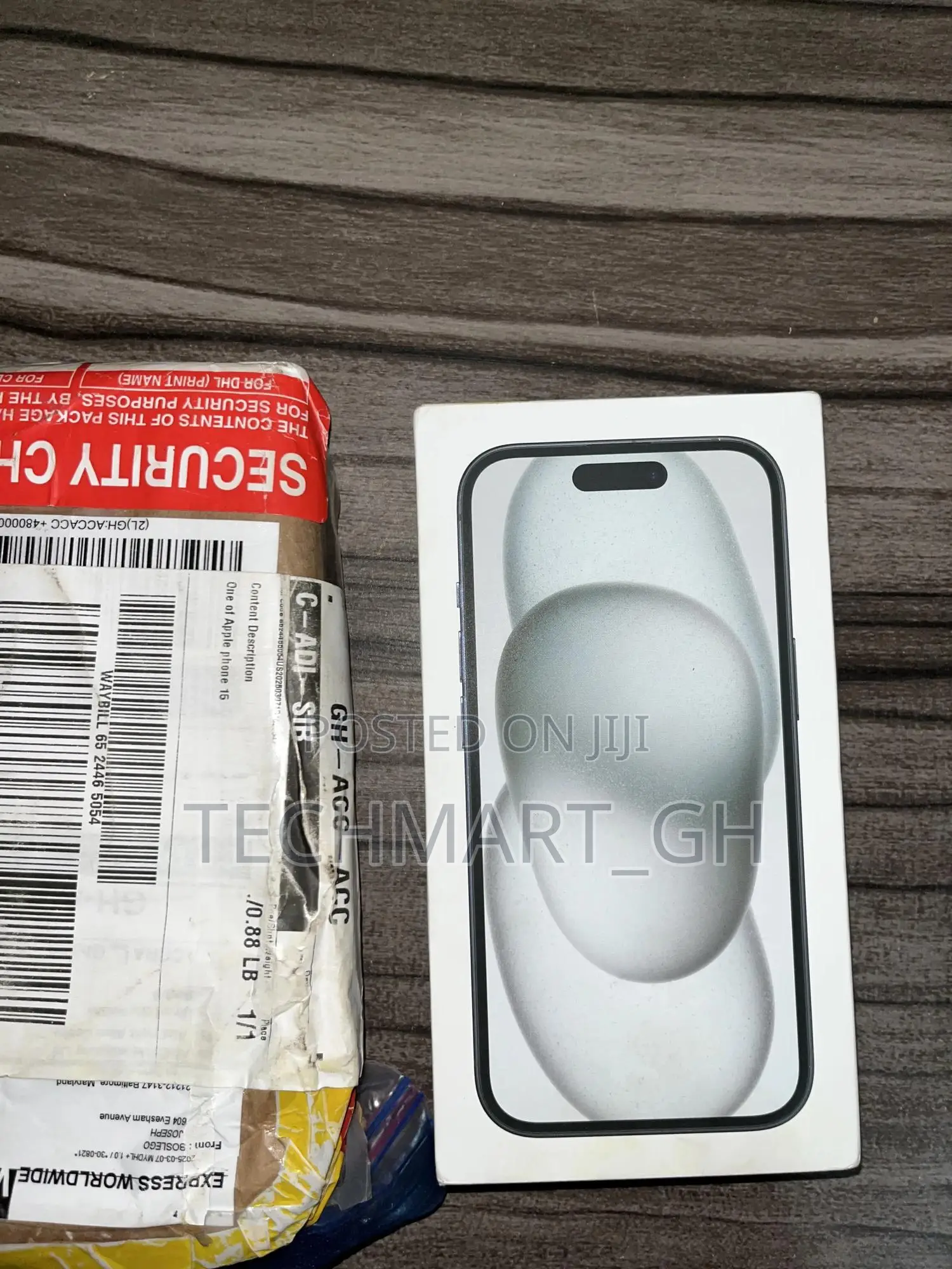 New Apple iPhone 15 128 GB Black