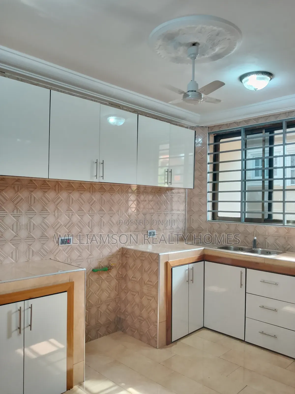 2bdrm Apartment in Community 18 Area, Spintex for rent