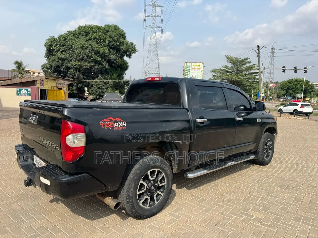 Toyota Tundra 1794 4dr CrewMax 4WD SB (5.7L 8cyl 6A) 2015 Black