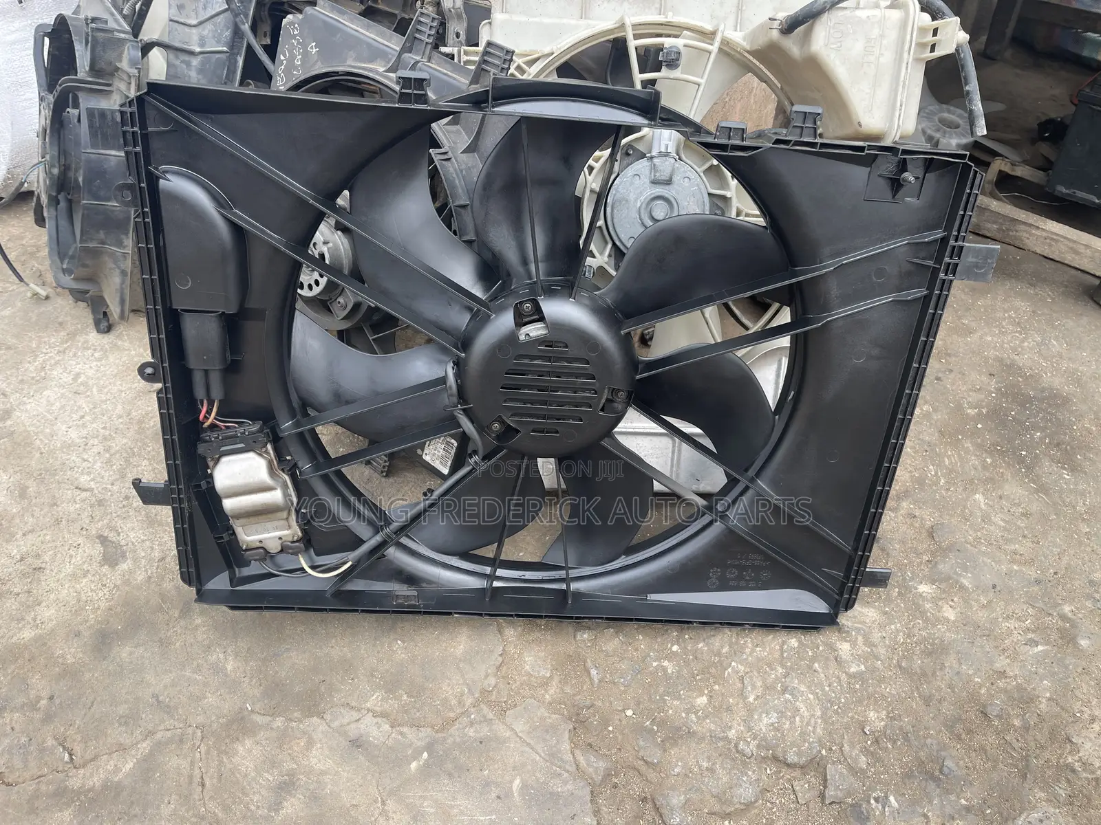 Mercedes Benz C250/C300 Fan