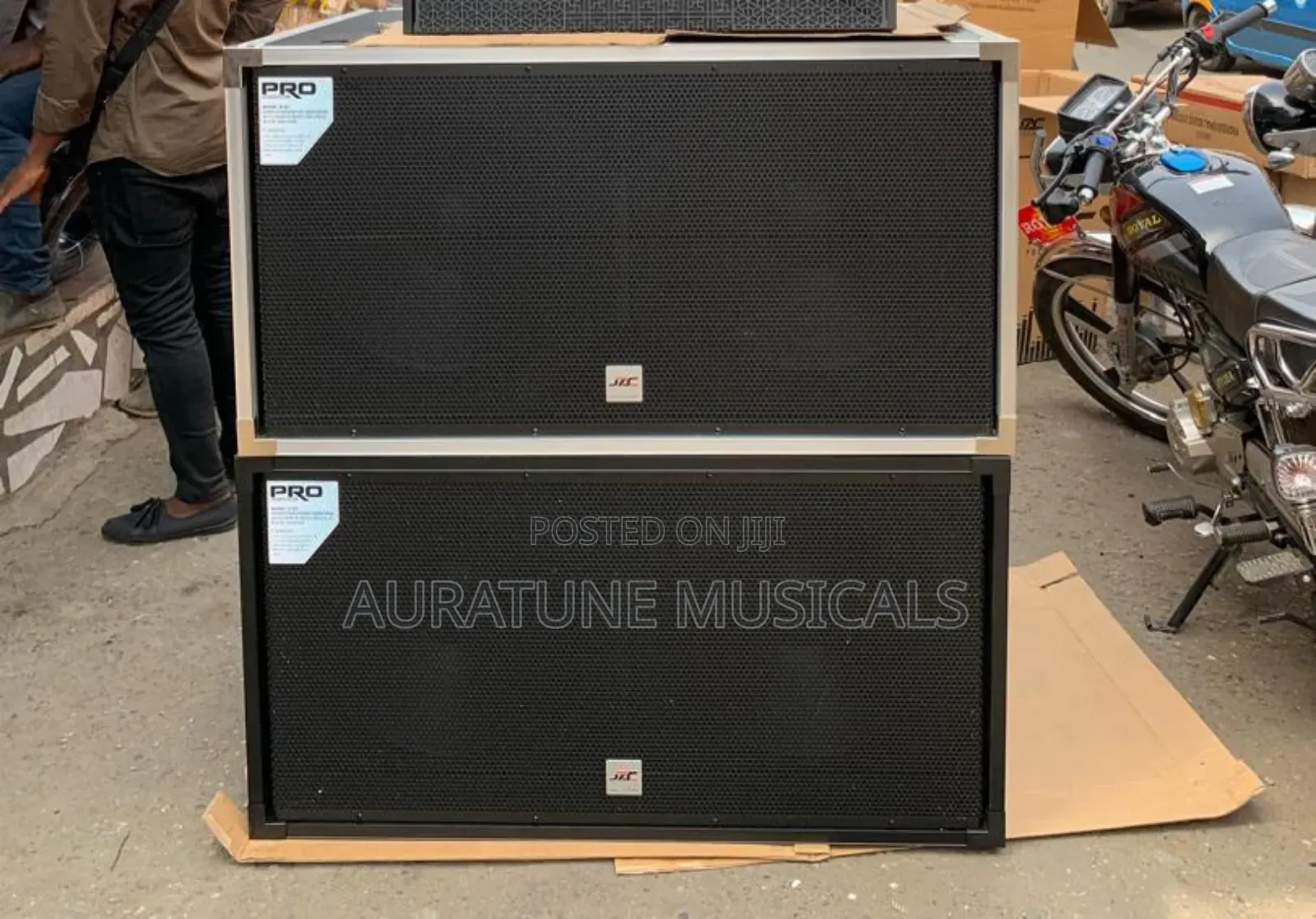 Jac Full Set of Line Array Speakers and Bass Speakers Setup