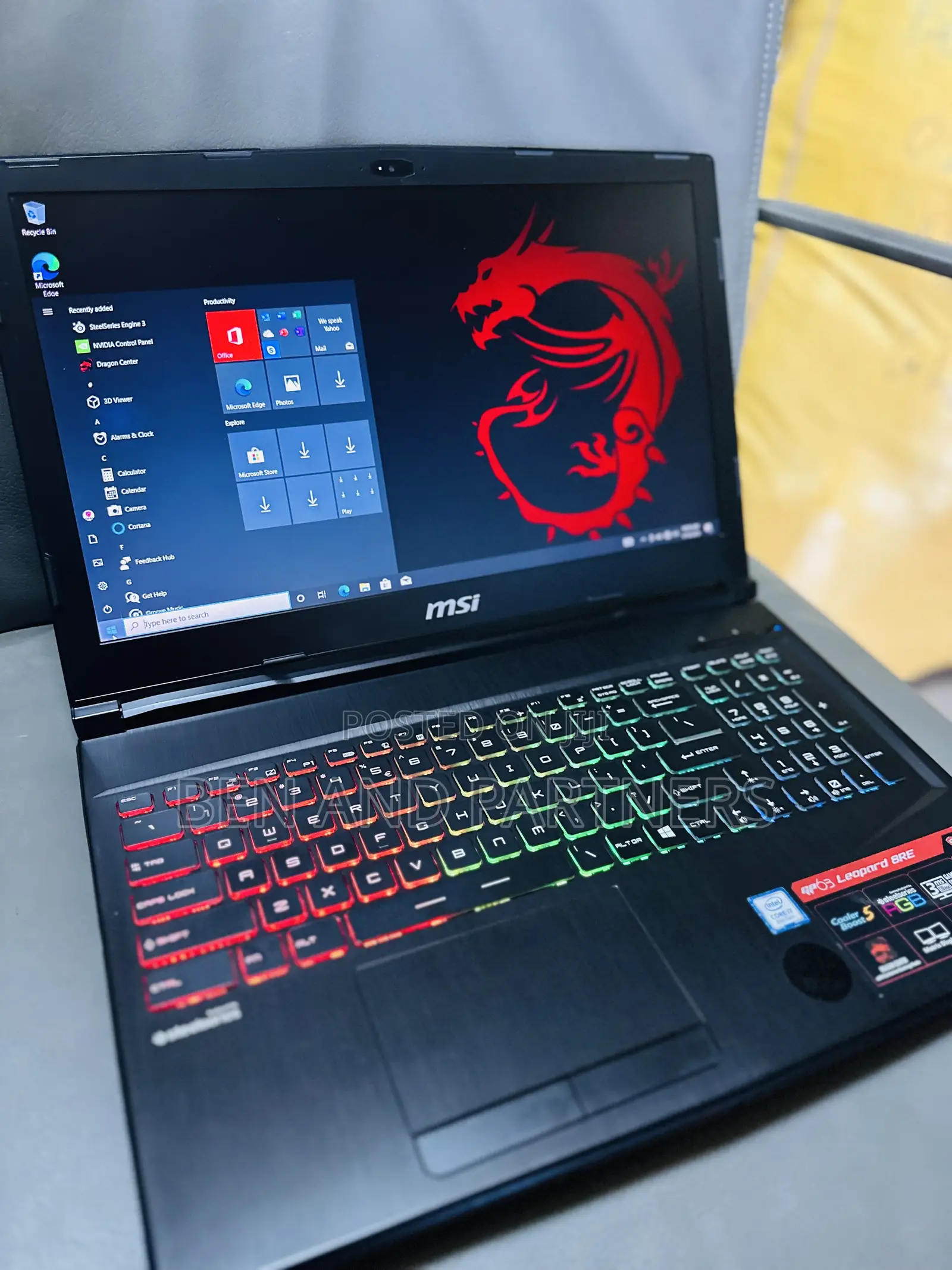 Laptop MSI GP63 Leopard 8RE 16GB Intel Core i7 HDD+SSD 128GB