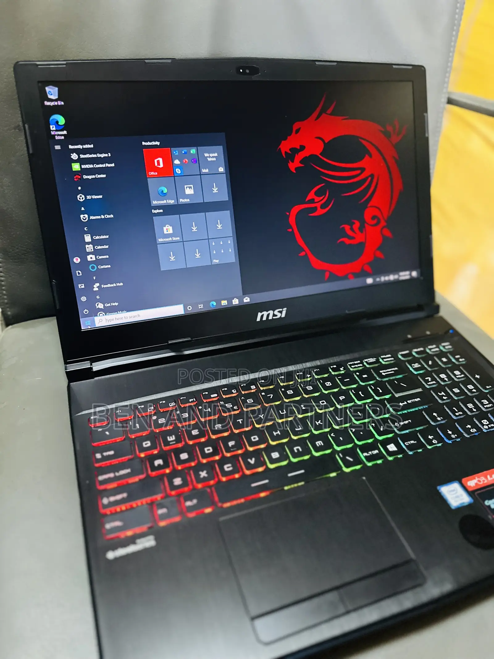 Laptop MSI GP63 Leopard 8RE 16GB Intel Core i7 HDD+SSD 128GB