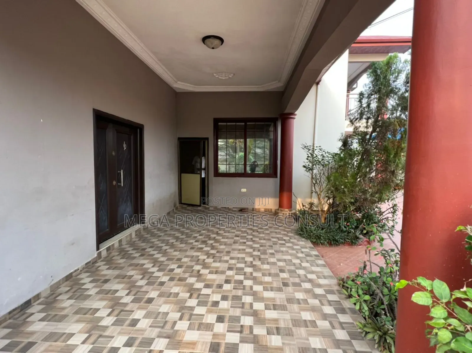 5bdrm House in Weija for sale