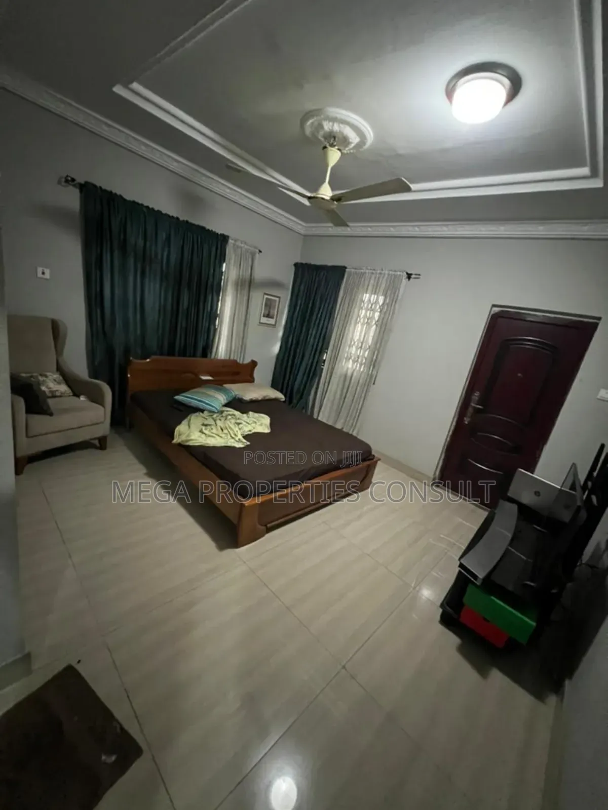 5bdrm House in Weija for sale