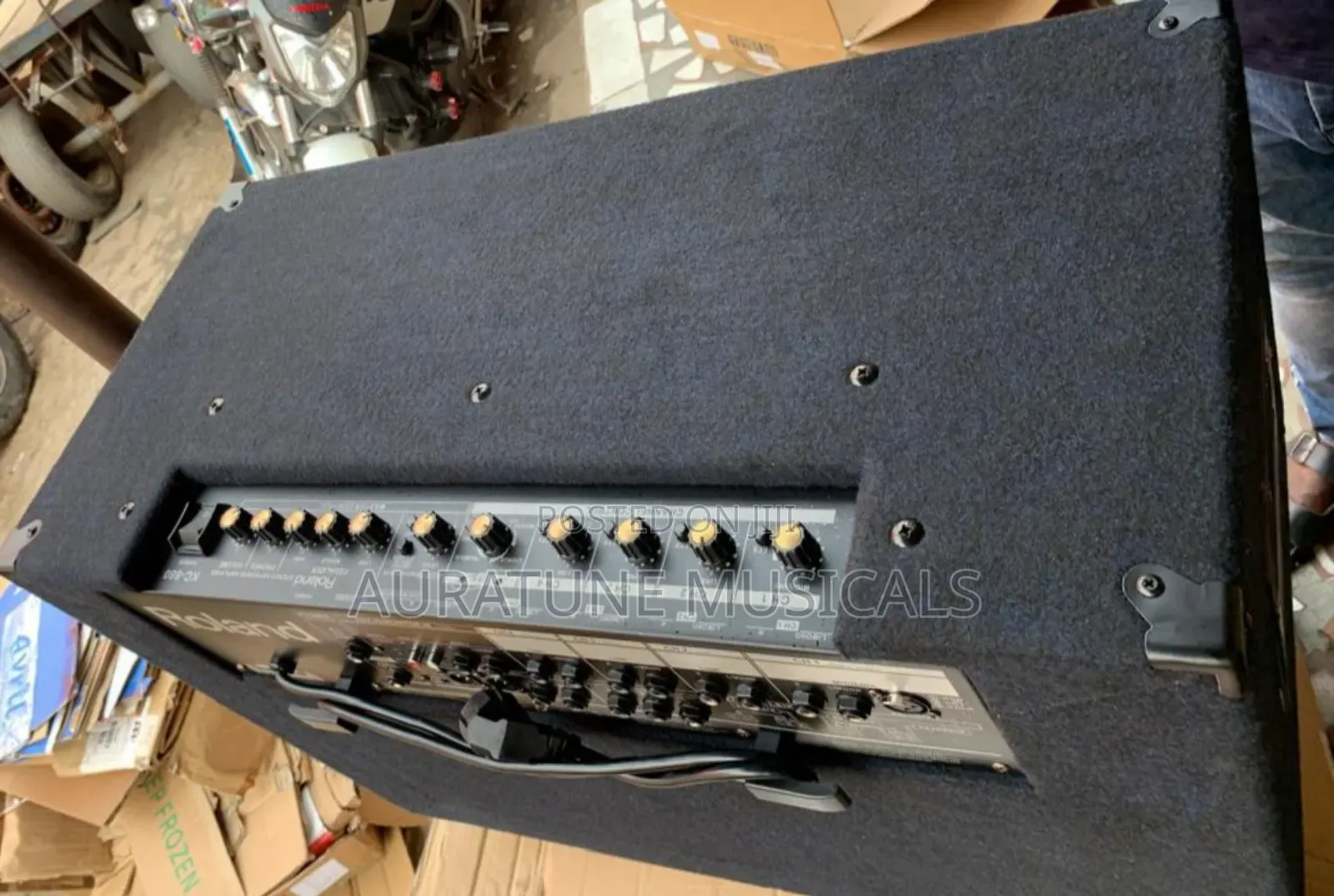 Roland Kc-880 - 320w 2x12" Keyboard Amp