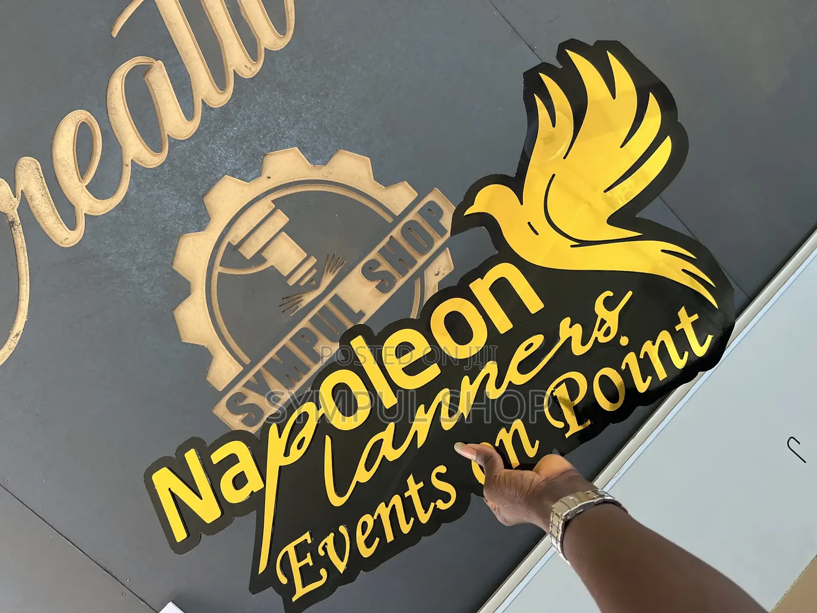 3d / 2d Signages