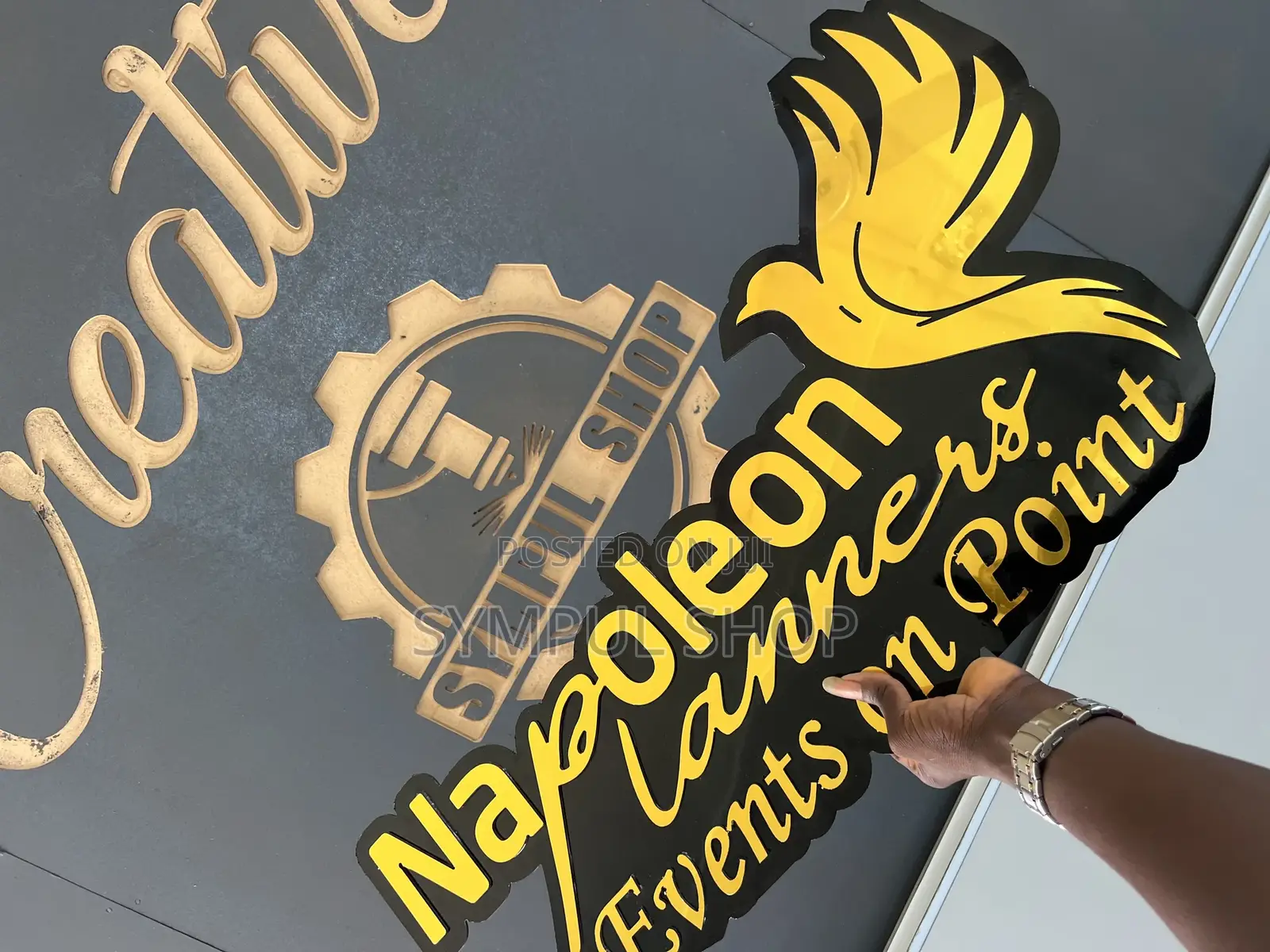 3d / 2d Signages