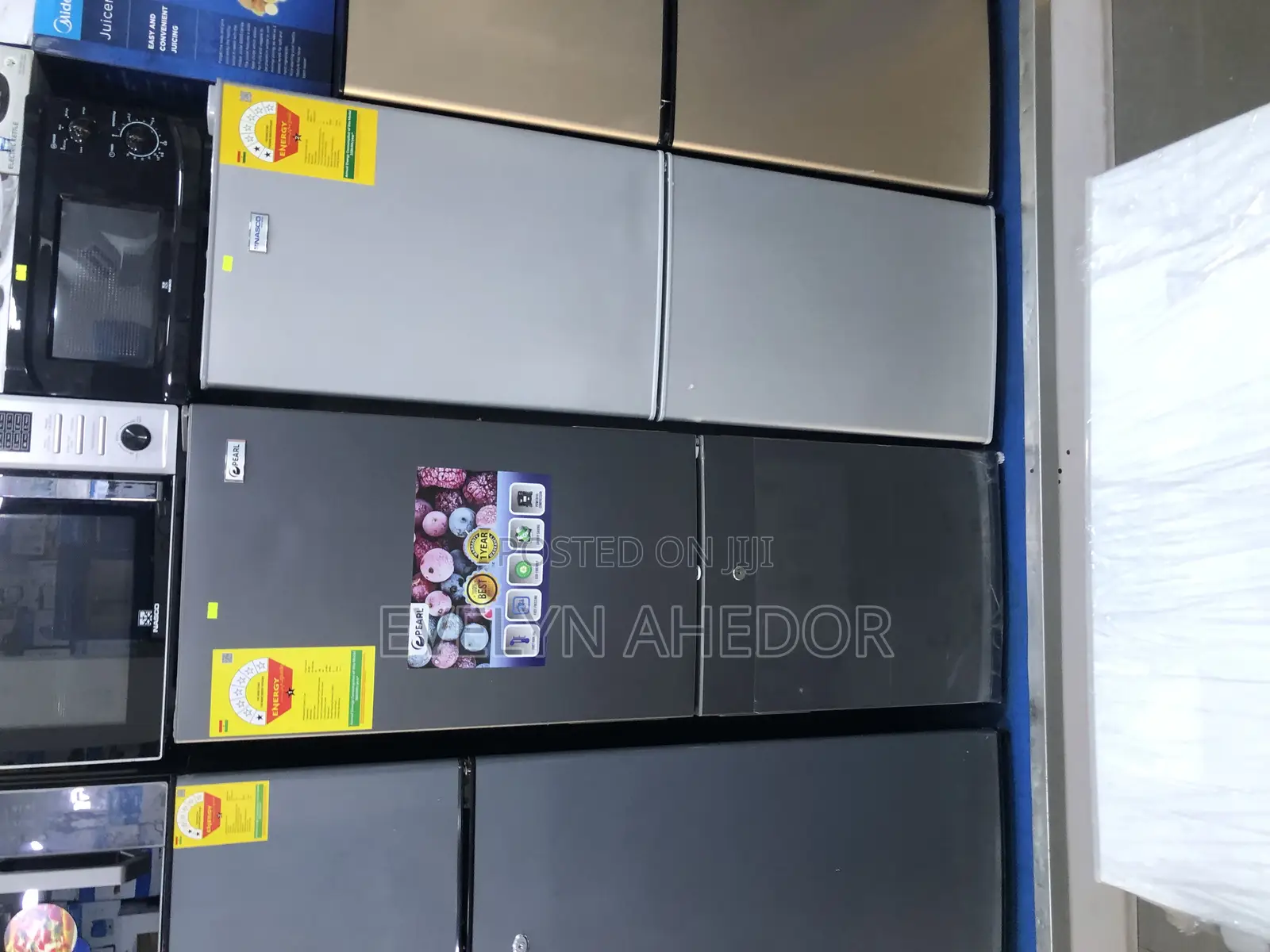 Brand New Pearl Bottom Freezer 157 Liters With Lock and Key