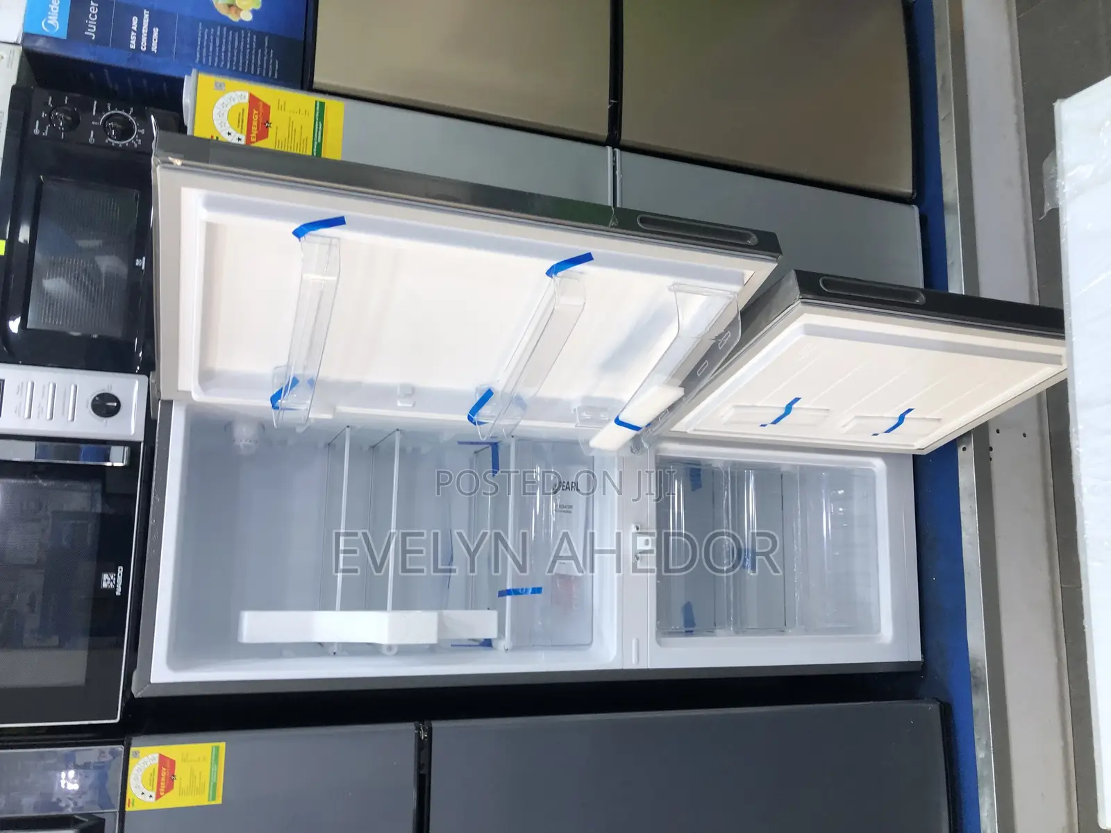Brand New Pearl Bottom Freezer 157 Liters With Lock and Key