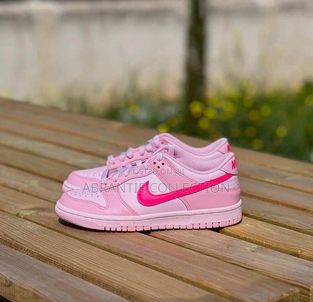 Nike Sb Dunk Low Triple Pink