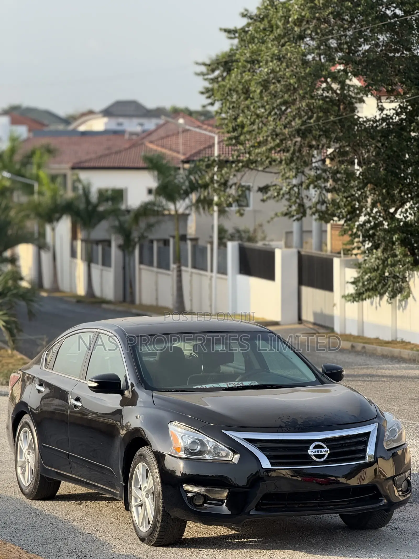 Nissan Altima 2.5 SV 4dr Sedan (2.5L 4cyl CVT) 2014 Black