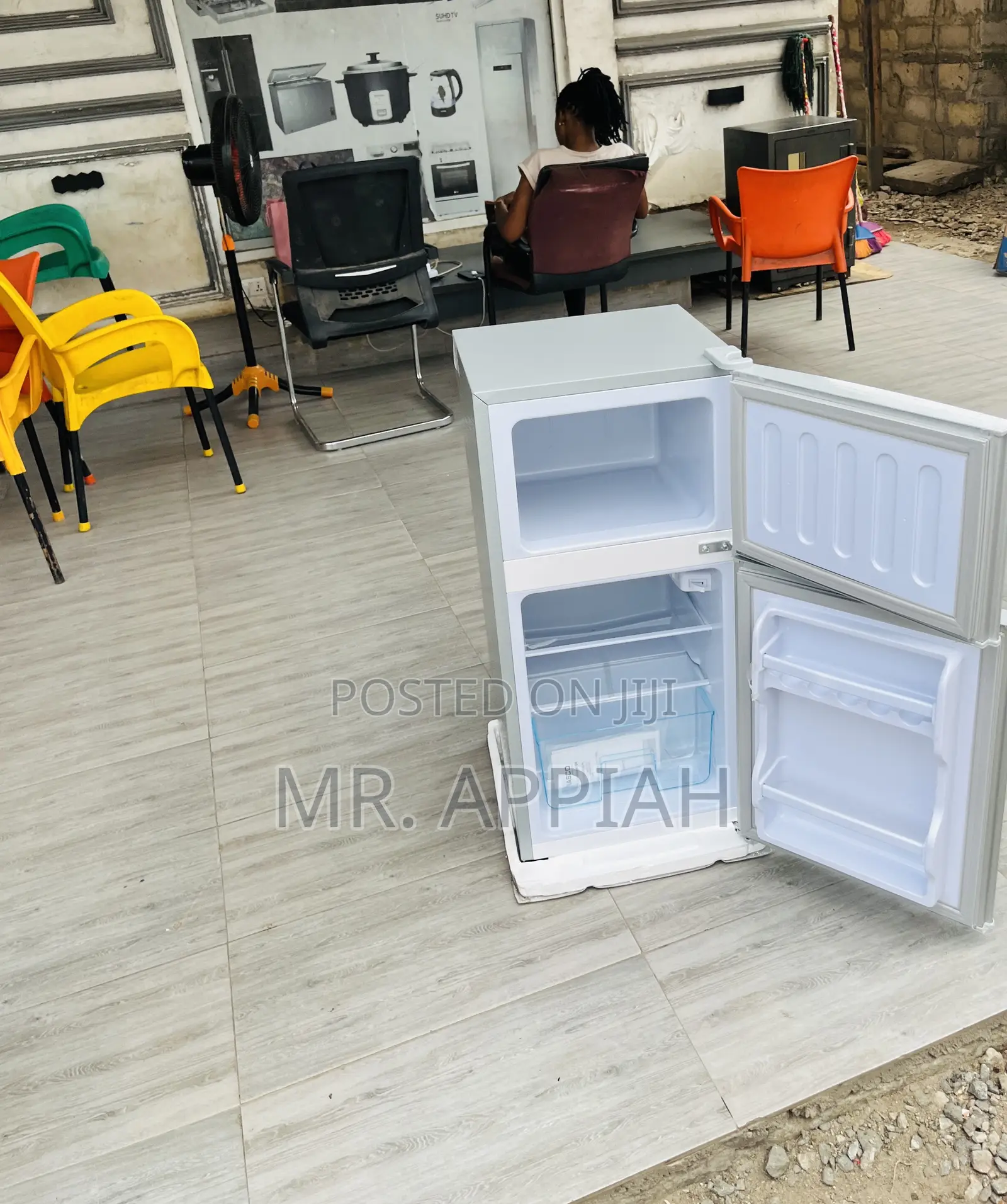 Eco-Friendly Nasco Nasf2-11fl 2 Door Table Top Fridge.