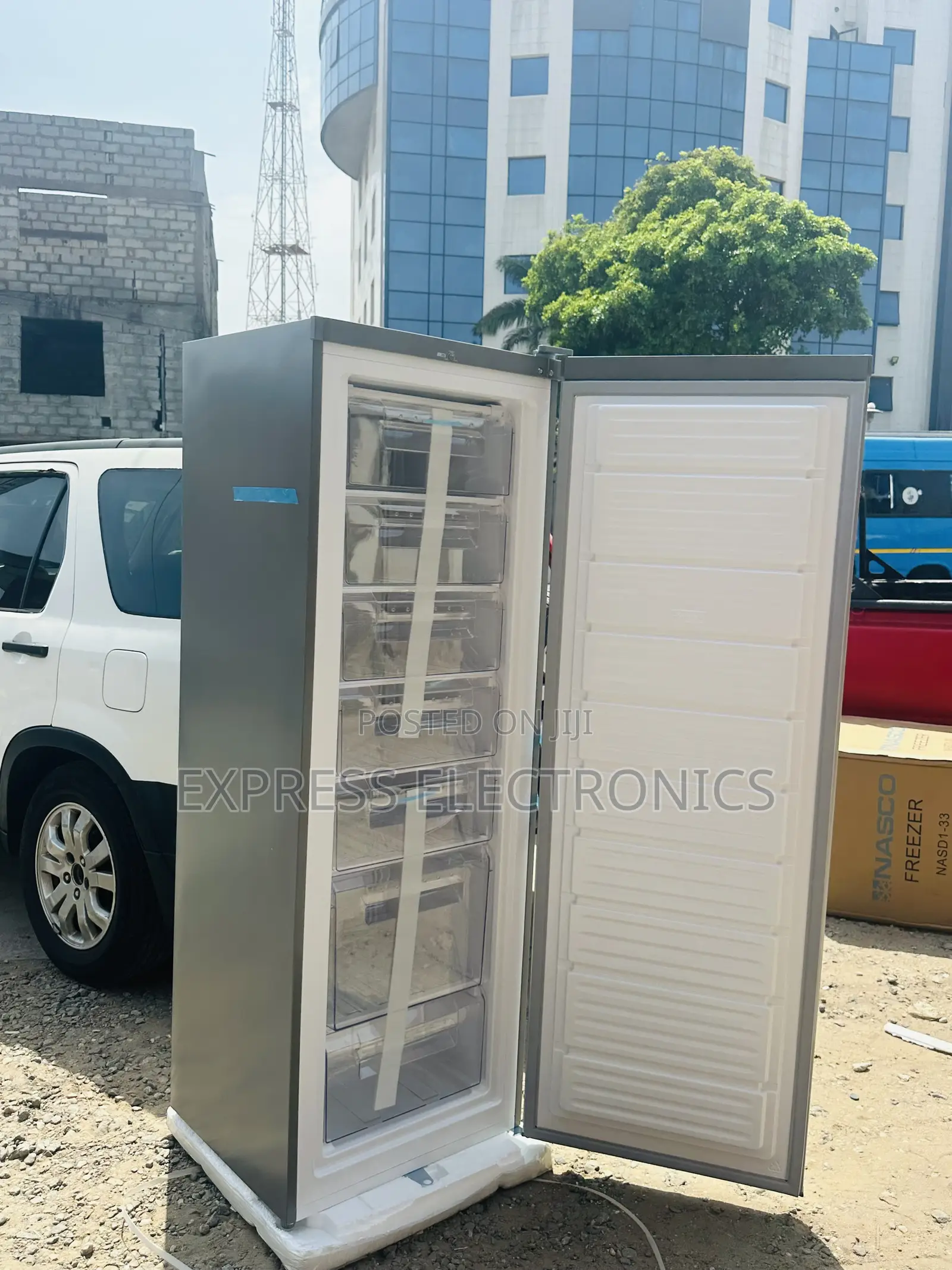 Newly Sealed Inbox * 242l Nasco Freezer