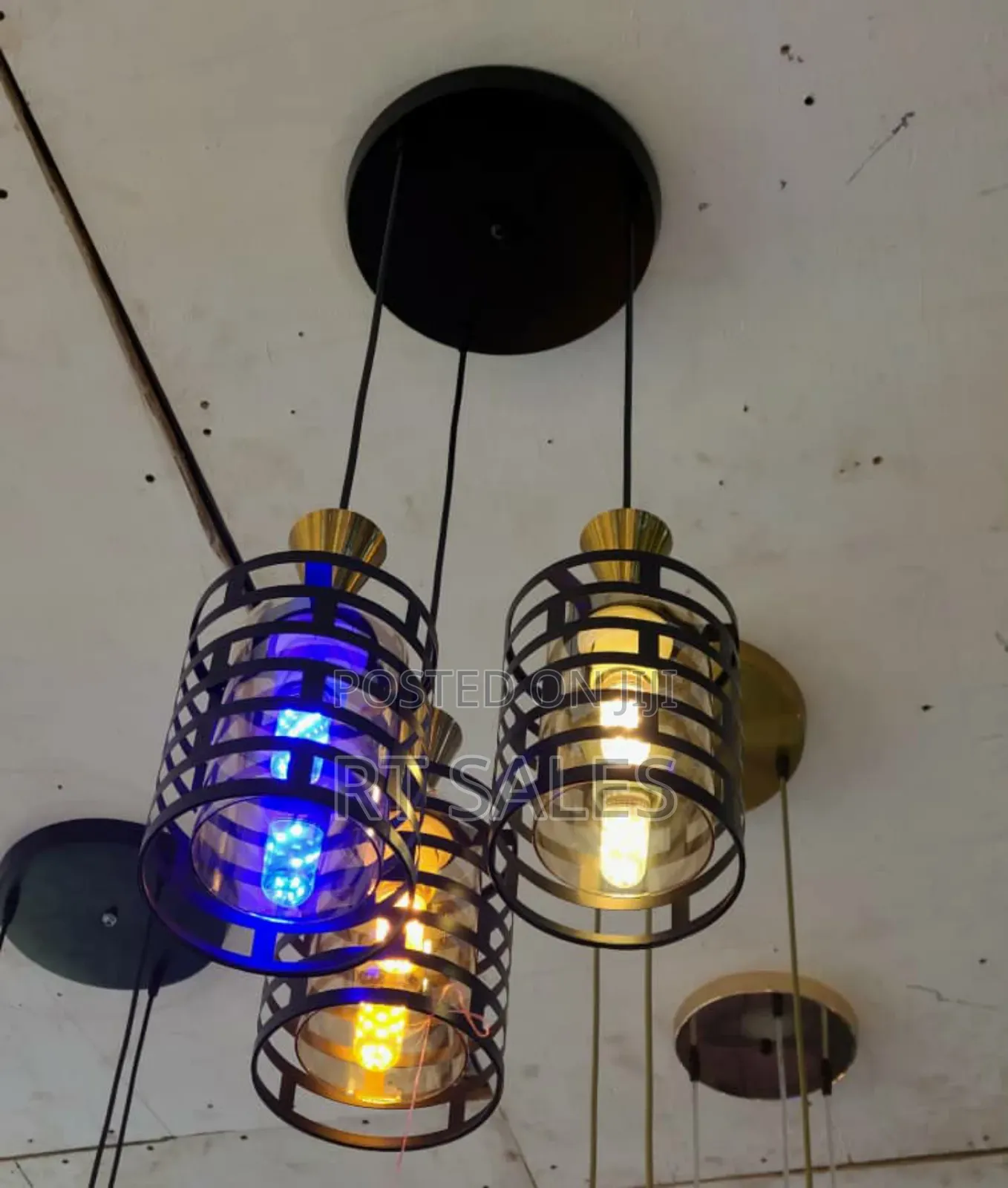 Black and Gold 3 in 1 Ceiling Pendant Light.