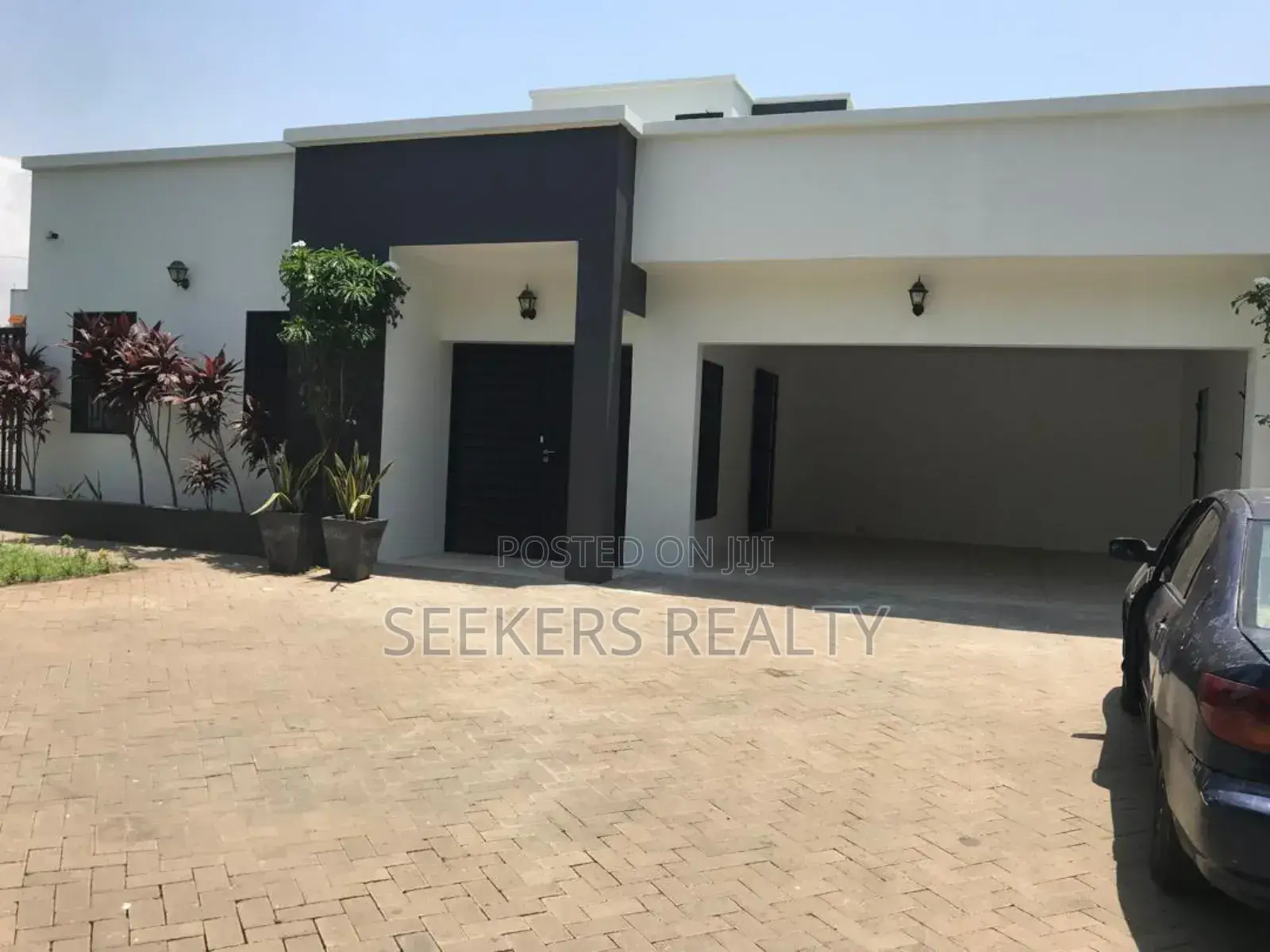 5bdrm House in Seekers Realty, Cantonments for rent