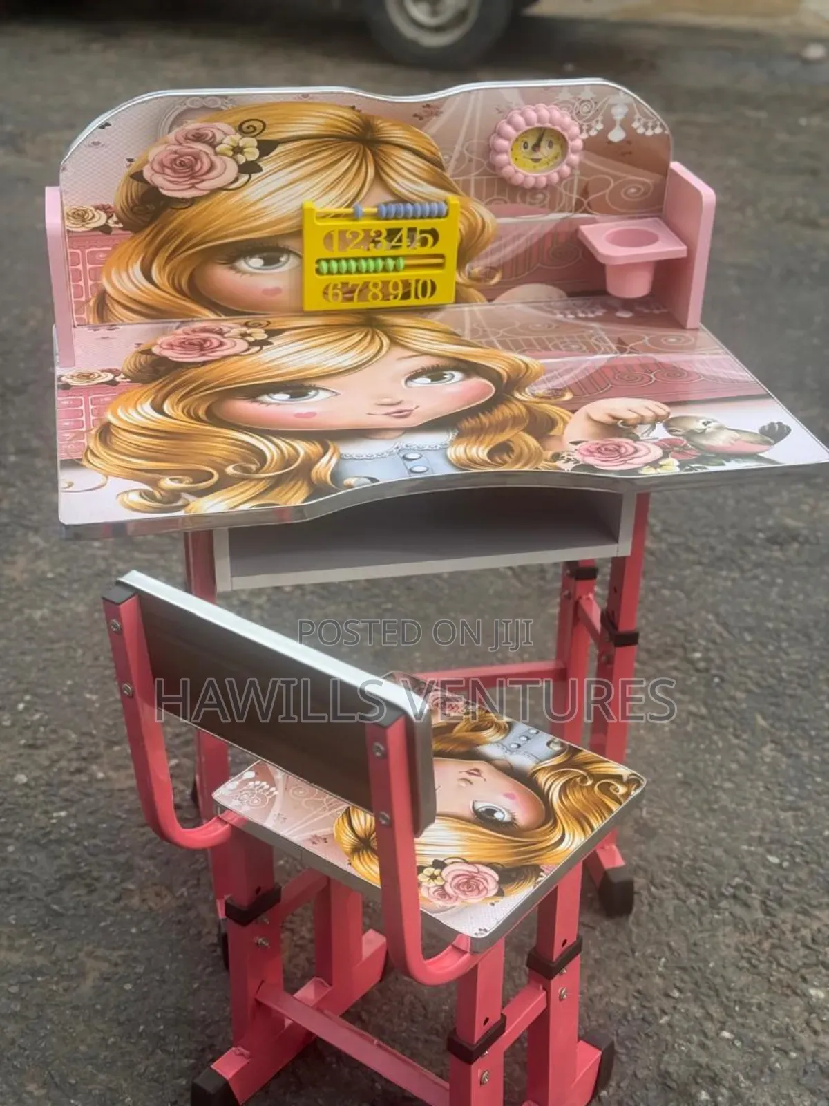 Kid's Study Desk and Chair
