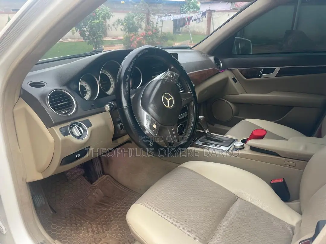 Mercedes-Benz C250 2014 White