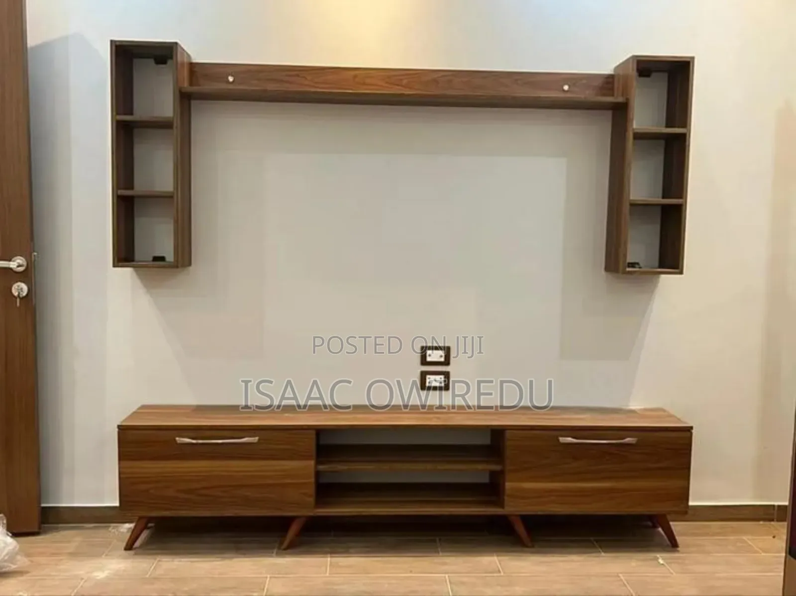 Tv Wall Mount With Shelves