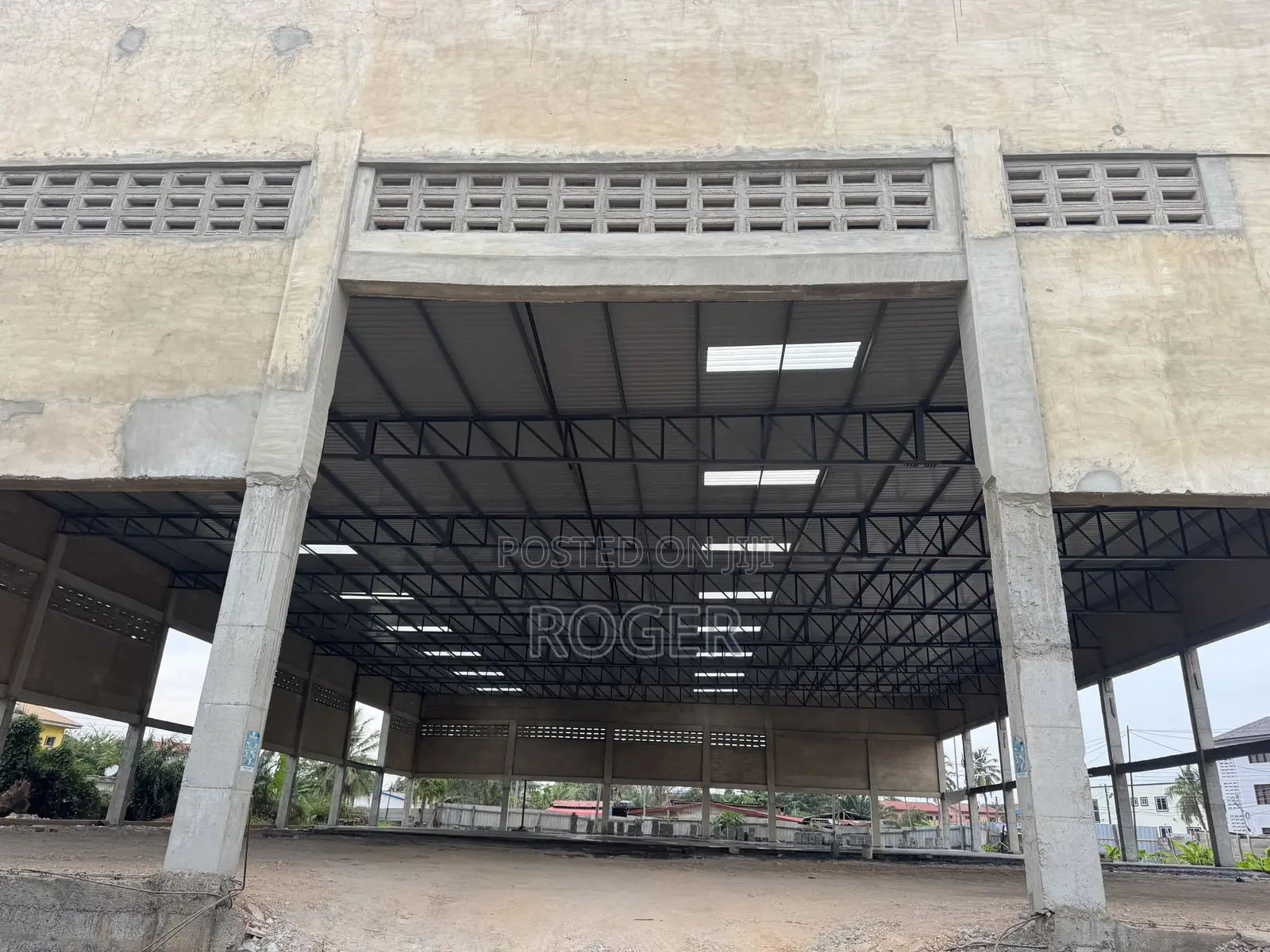 1750 SQM Warehouse for Rent at Tesano
