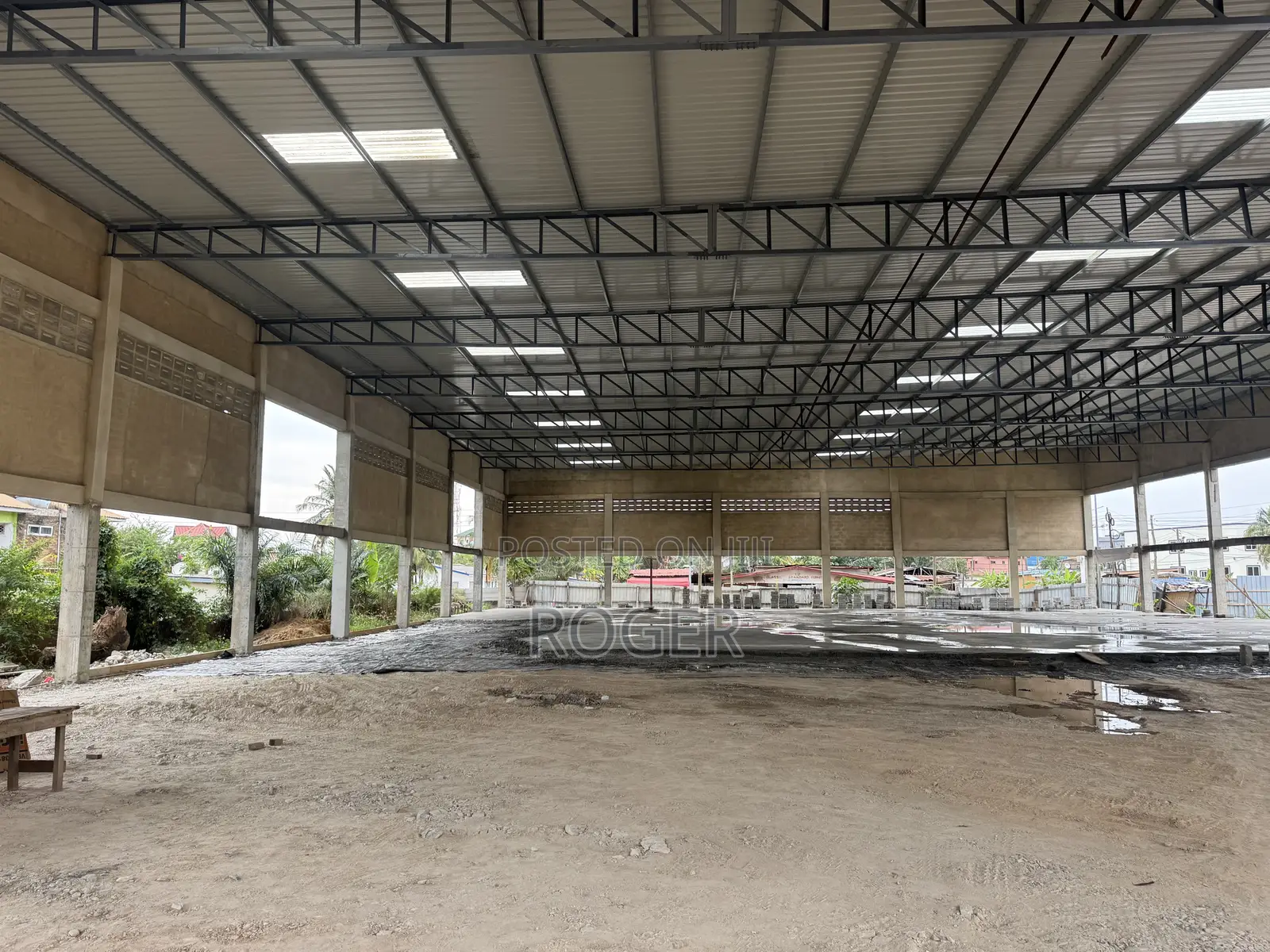 1750 SQM Warehouse for Rent at Tesano