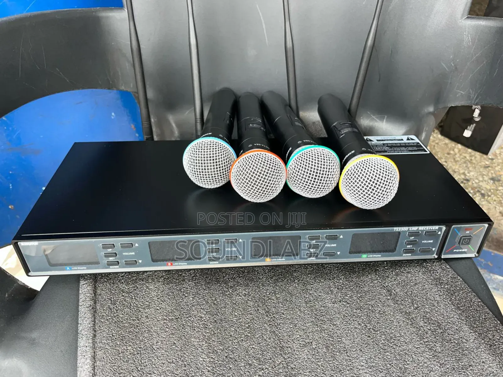 Shure Ts3300 Multi-transmitter Wireless Microphone