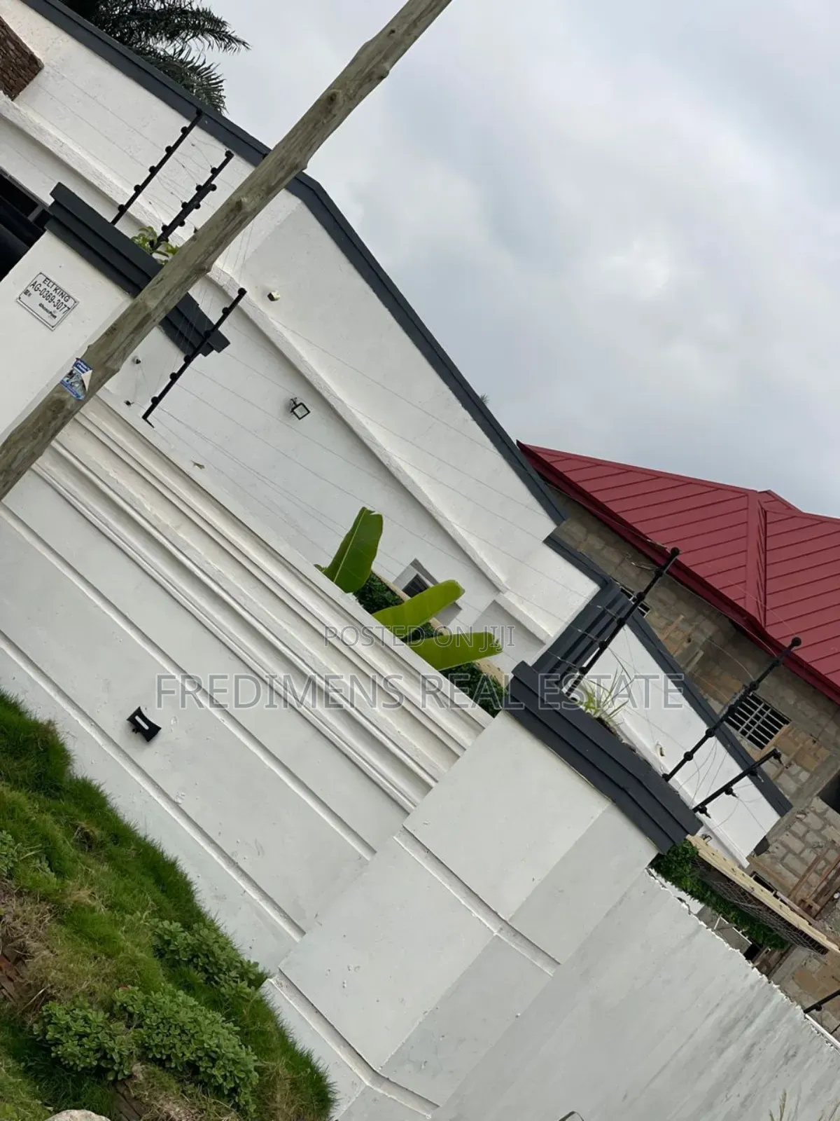 Furnished 5bdrm House in Fredimens Real, Kumasi Metropolitan for sale