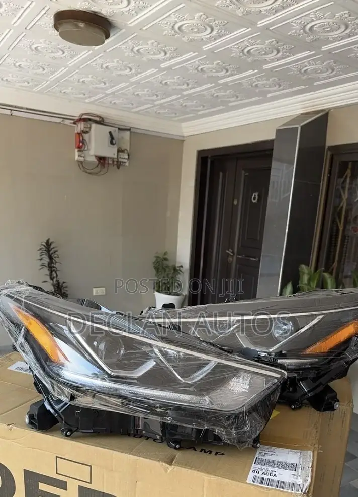 Highlander 2022 Headlight Available