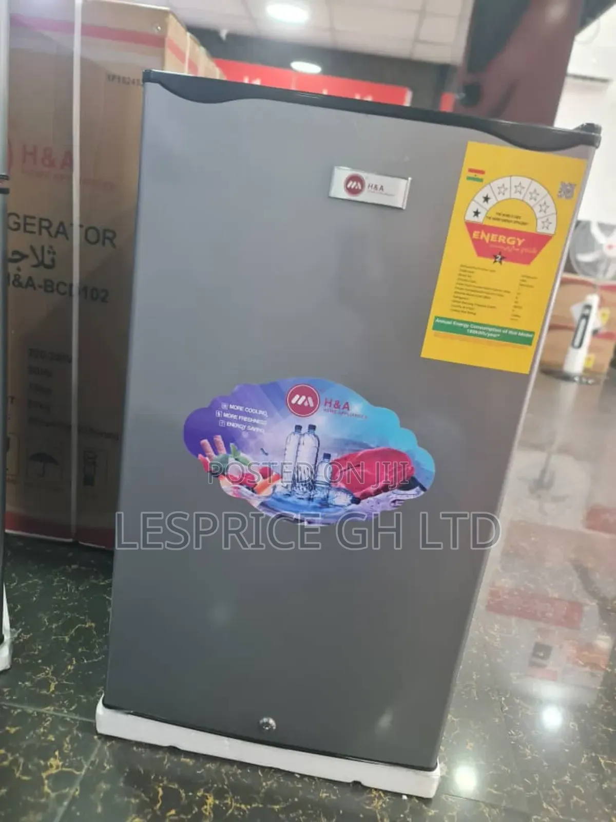 Single Door Fridge: Ideal for Small Kitchens