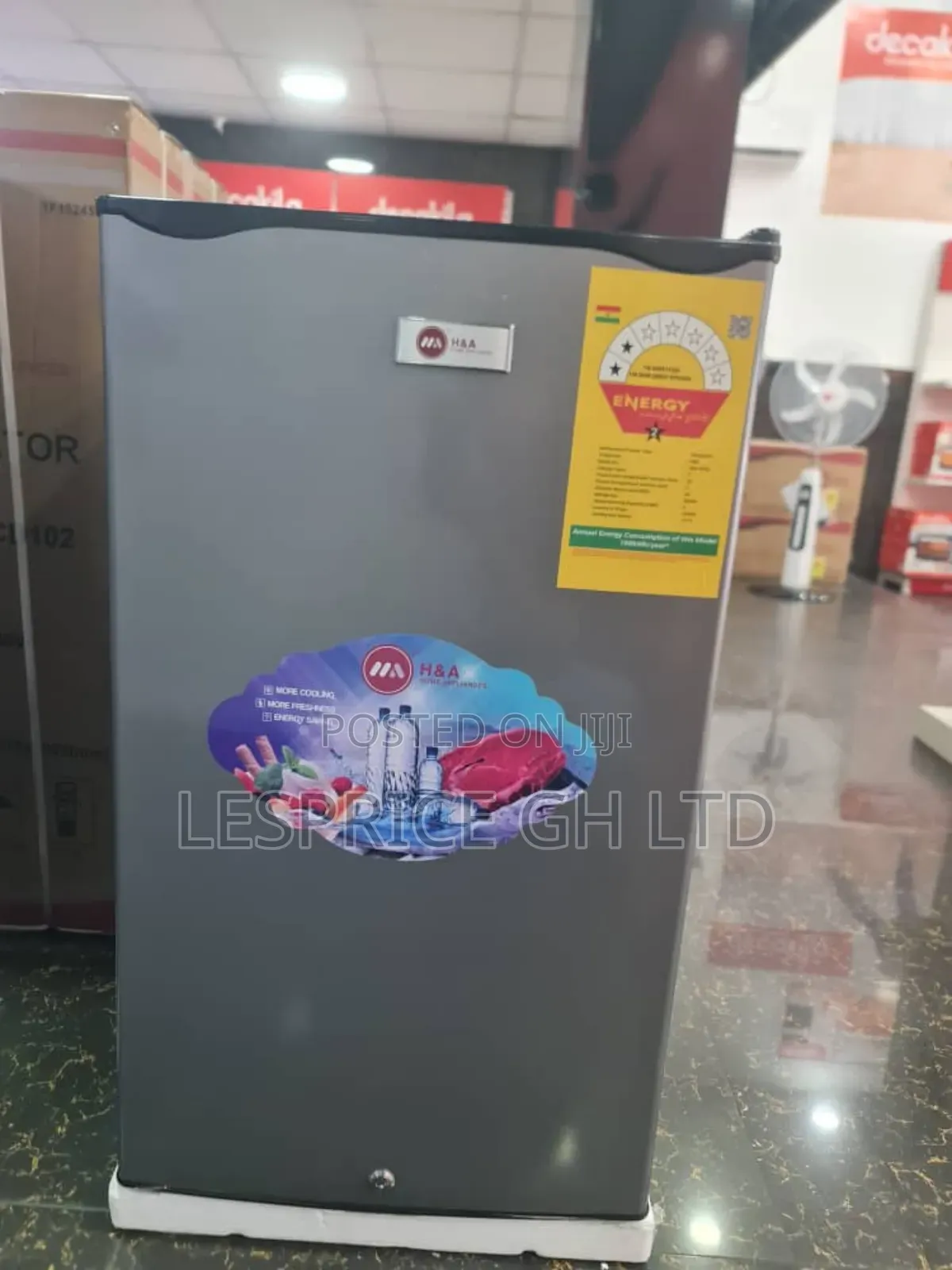 H a Table Top Fridge -92l - Kitchen Essential!