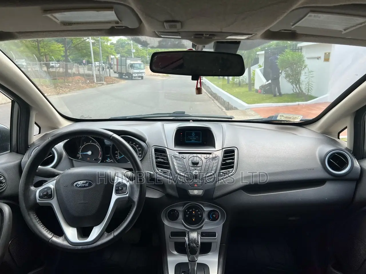 Ford Fiesta 2015 Gray