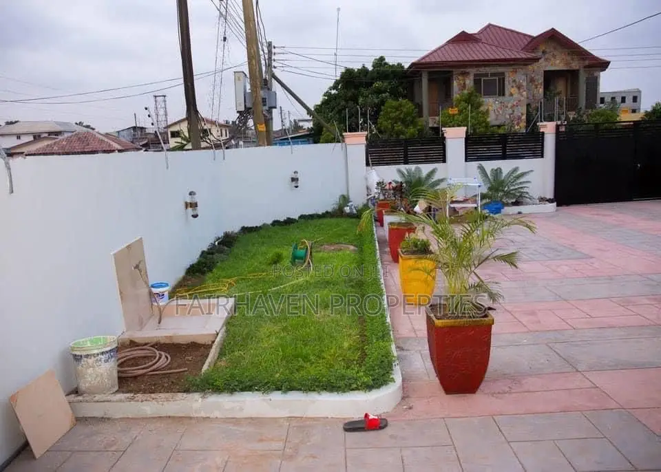 4bdrm House in Spintex for sale