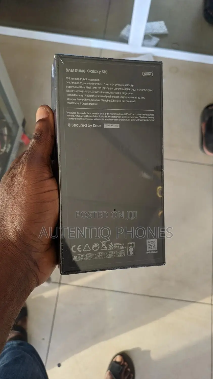 New Samsung Galaxy S10 128 GB Blue